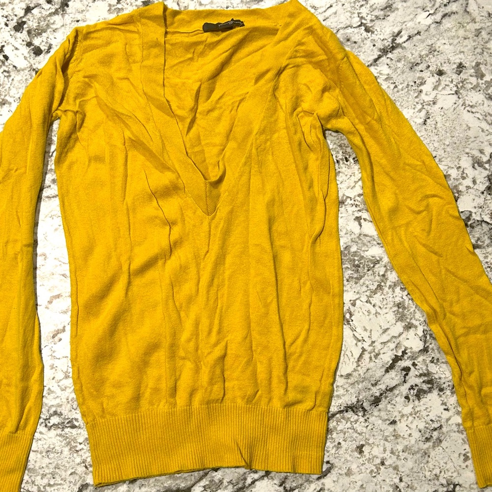 V neck sweater